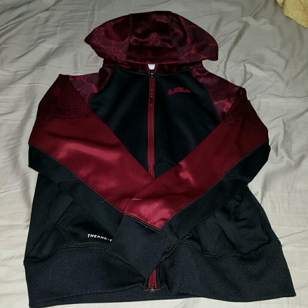 Nike LeBron James zipper sweatshirt