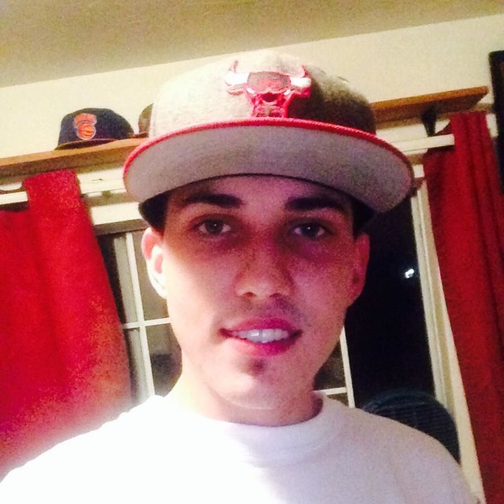 Meet your Posher, Emilio