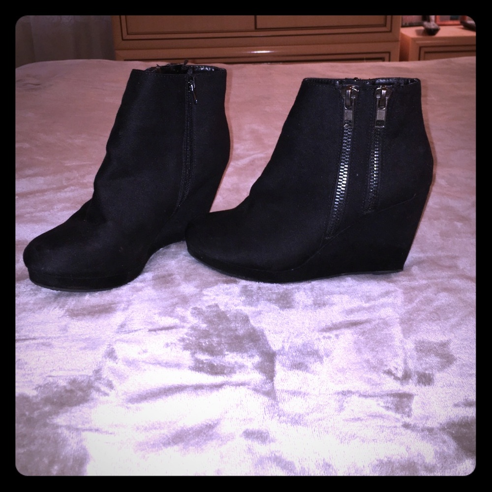 Black booties size 8