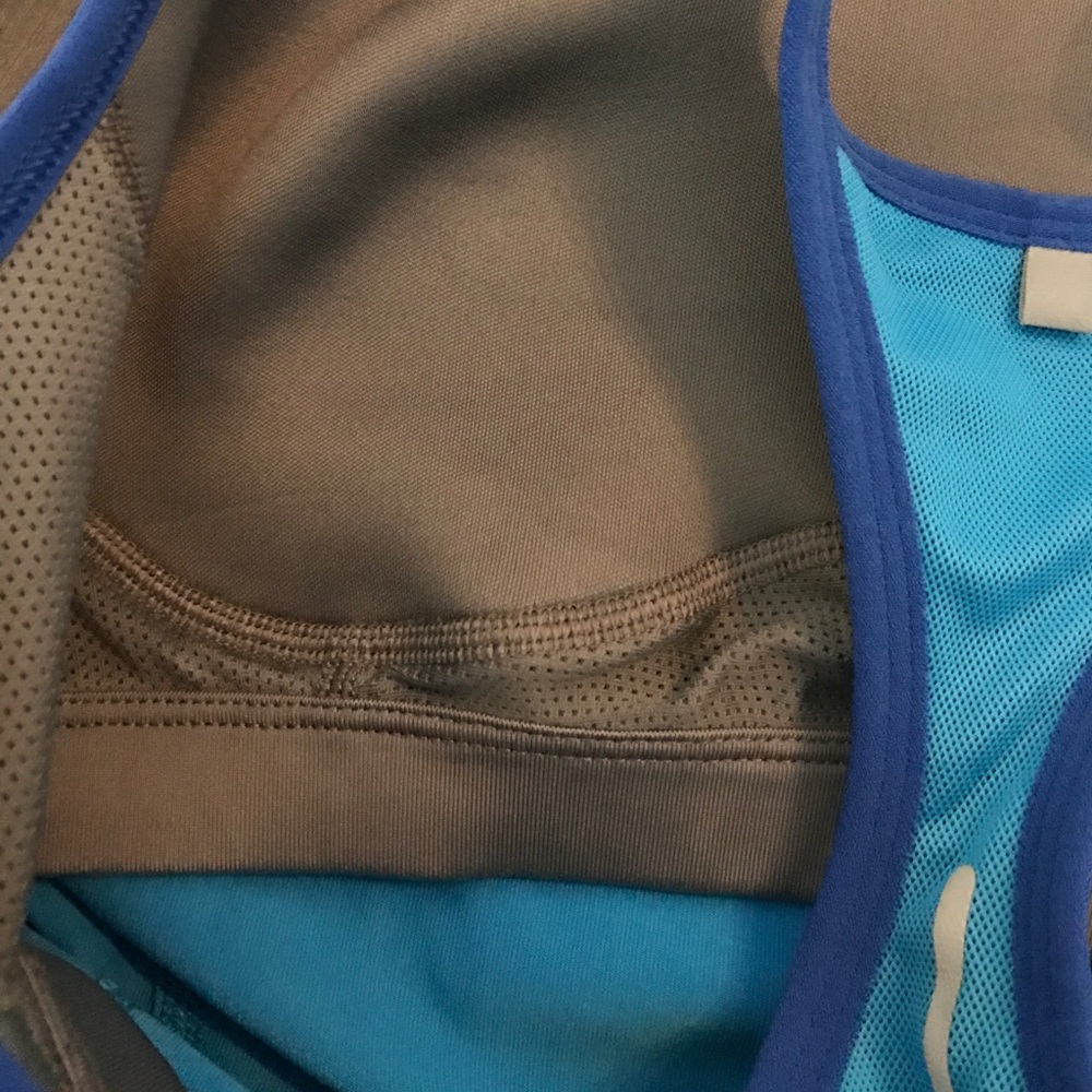 NIKE RACERBACK SPORTS TOP - Picture 5 of 5