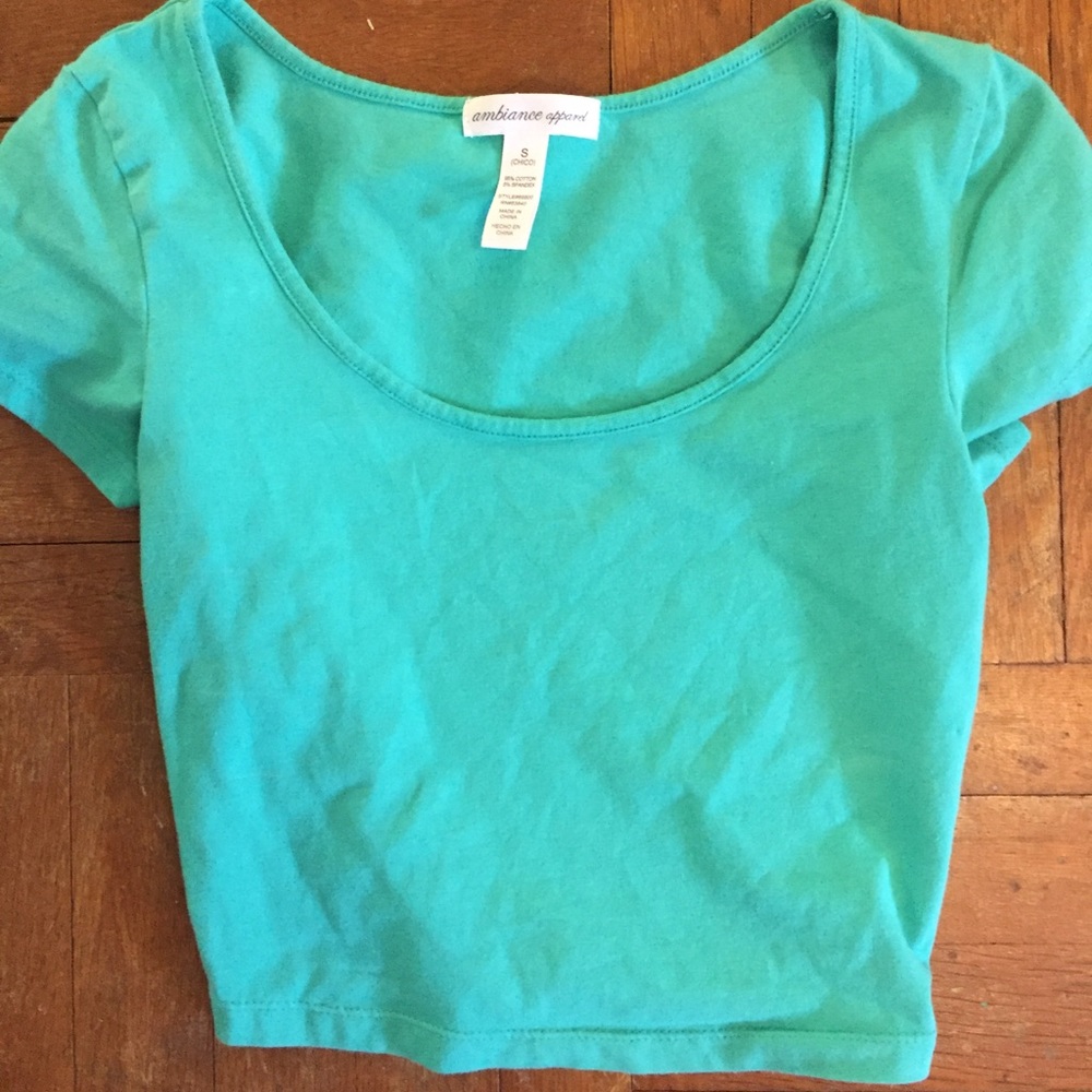 Crop top