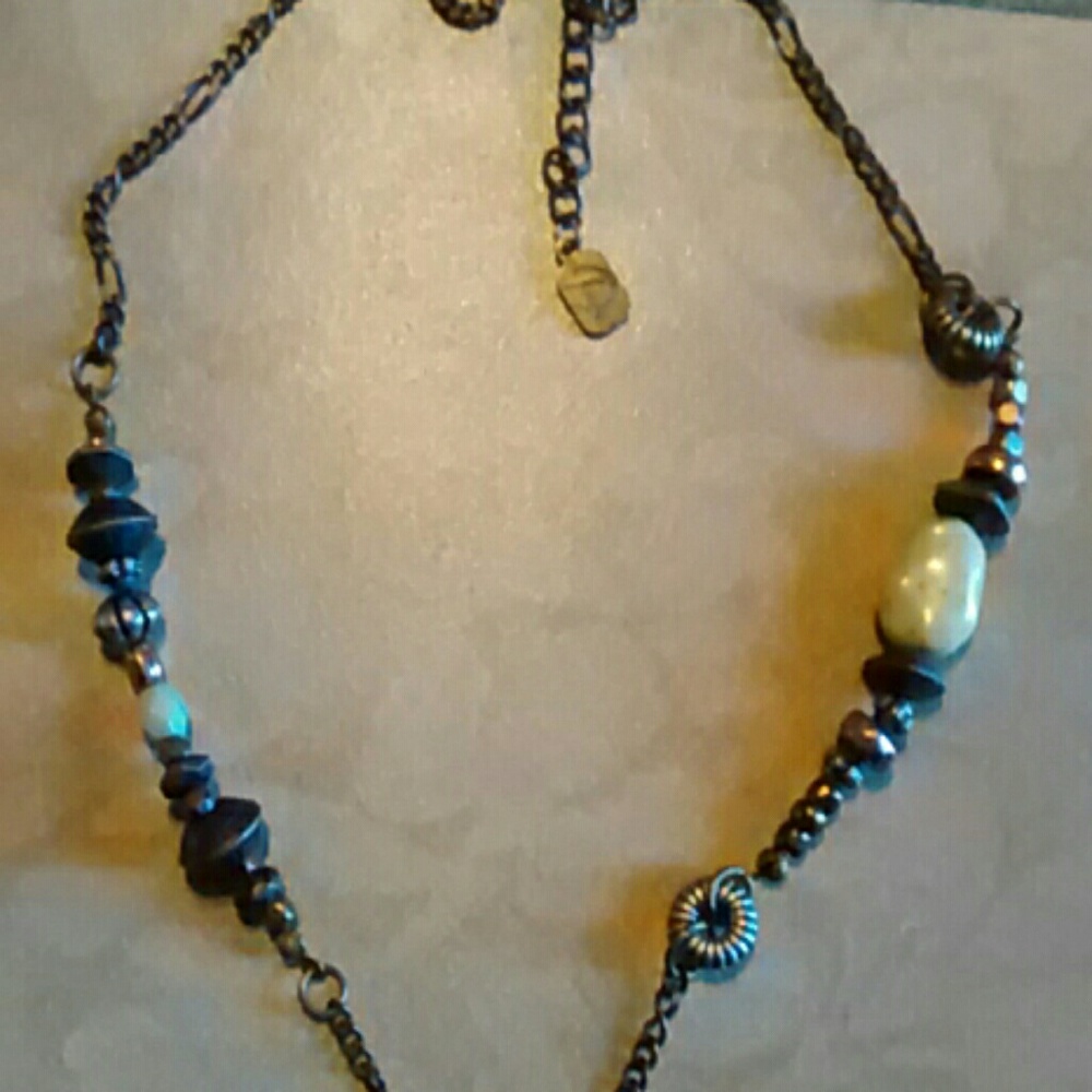 Vintage Beautifully Detailed Statement Necklace - Picture 4 of 8