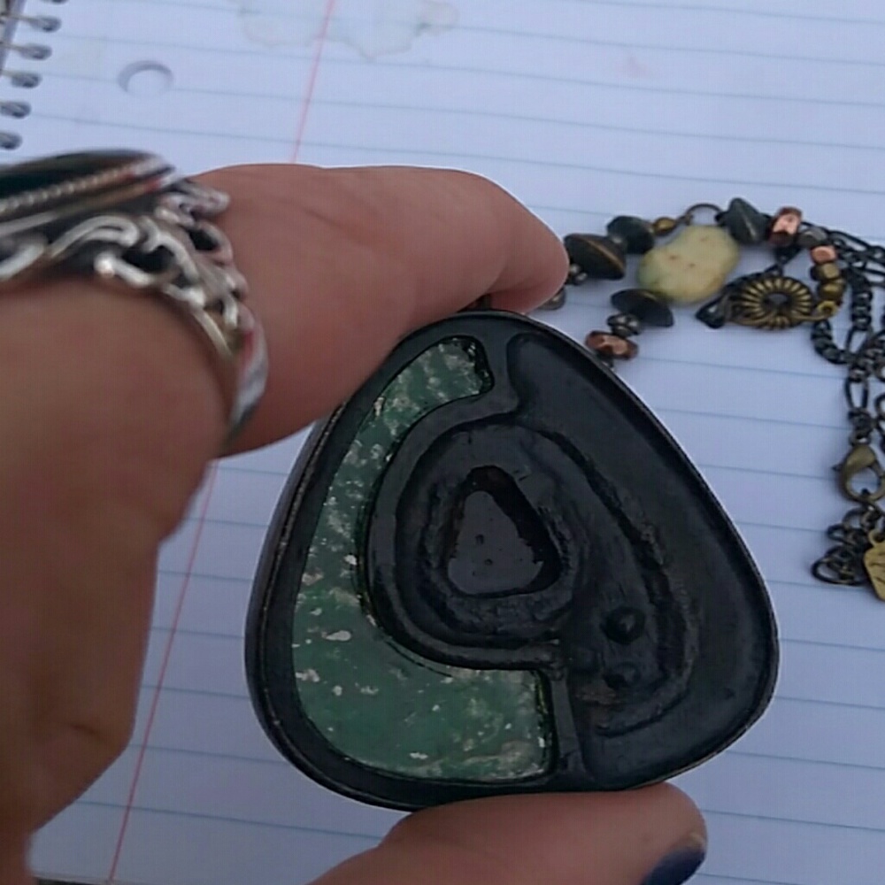 Vintage Beautifully Detailed Statement Necklace - Picture 8 of 8