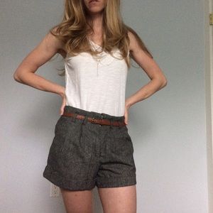 Flirty mid-rise shorts