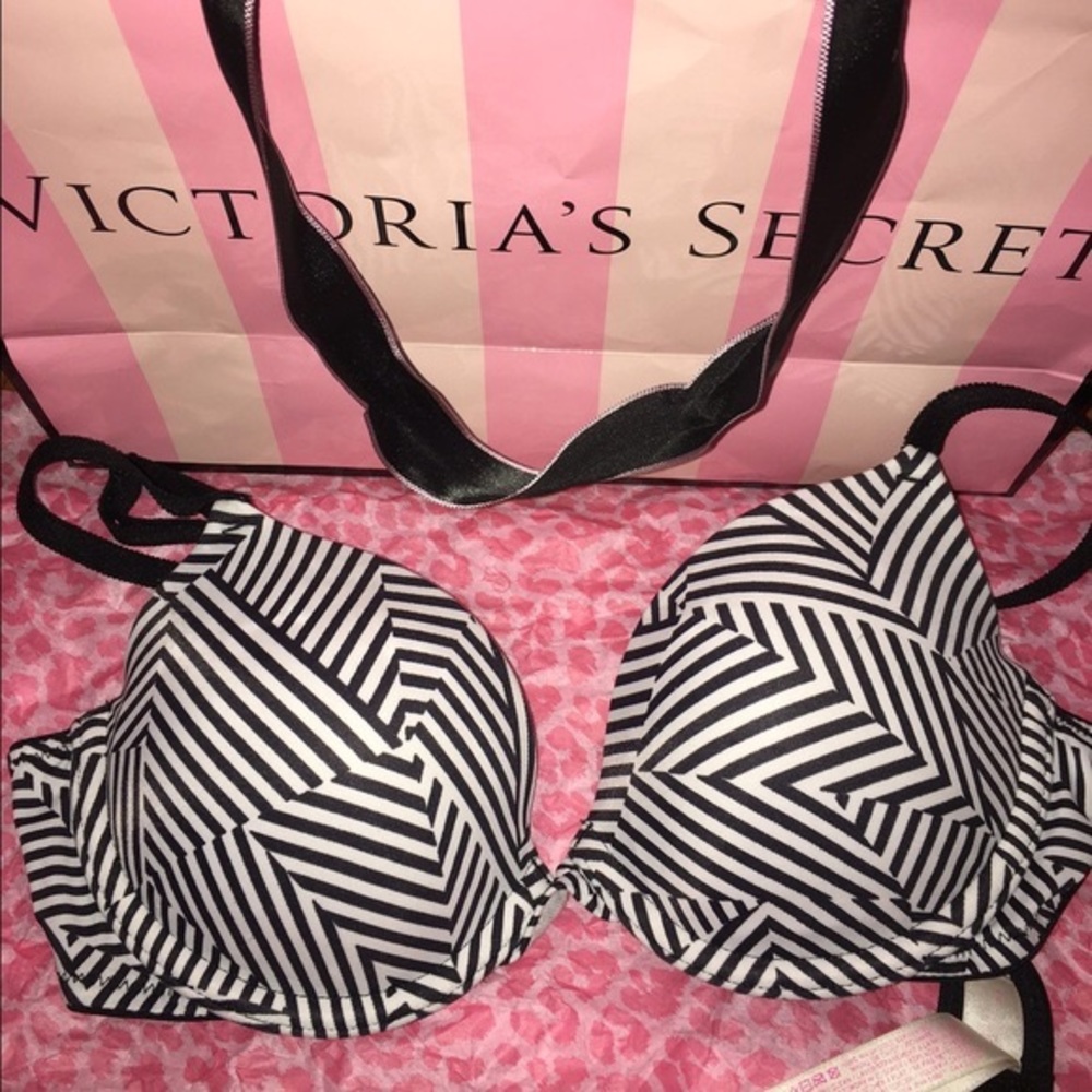 PINK- Wear Everywhere Demi Bra
