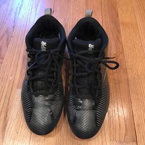 NIKE men's football cleats