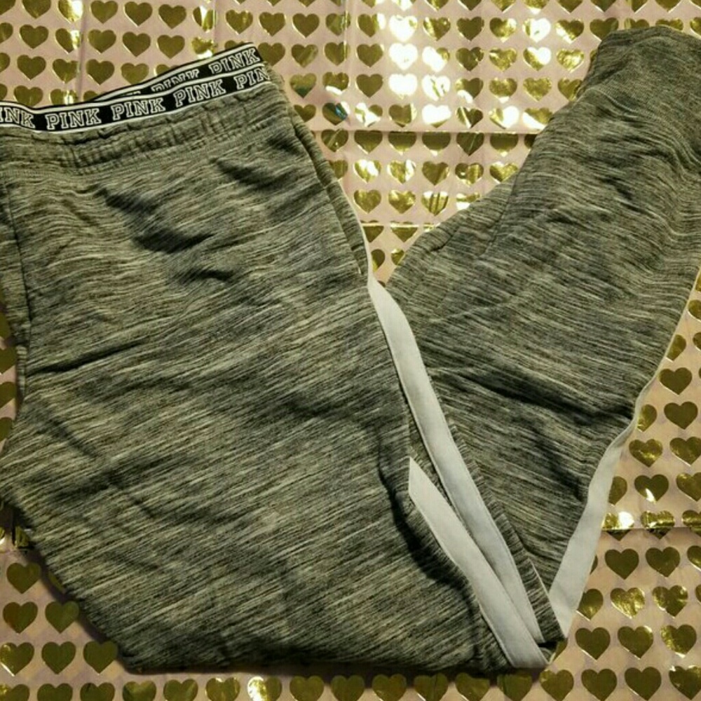 Pink brand sweat pants. Never been worn.