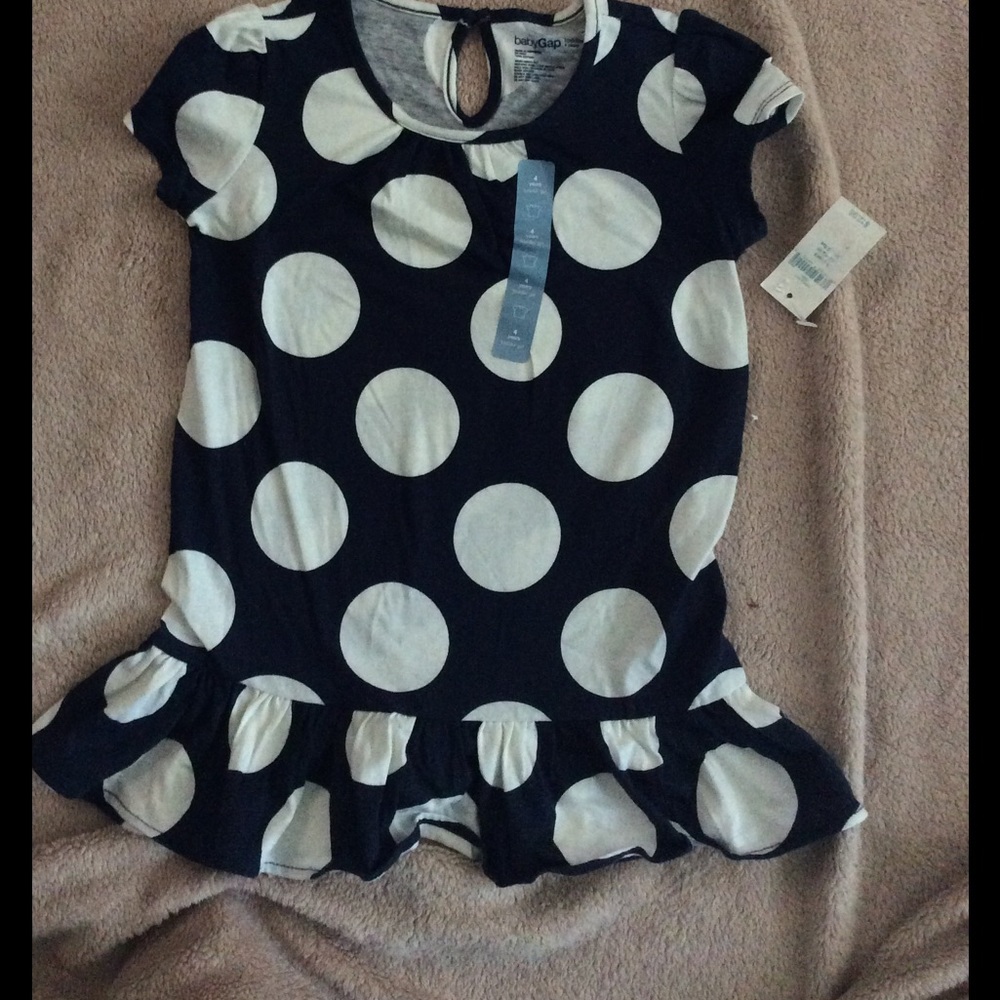 Polka dot Girls Gap shirt, brand new