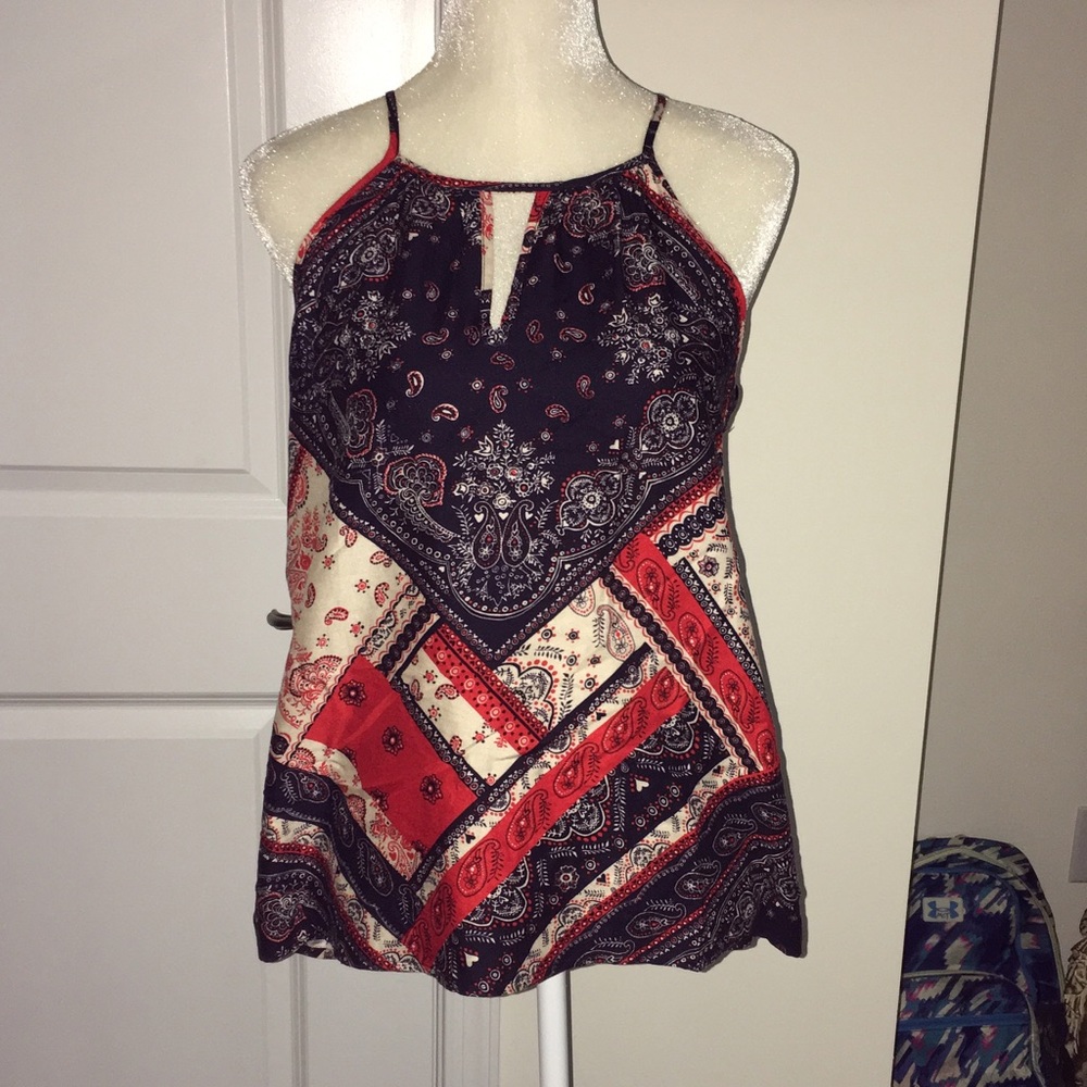 Reneec. Sleeveless blouse/tank top
