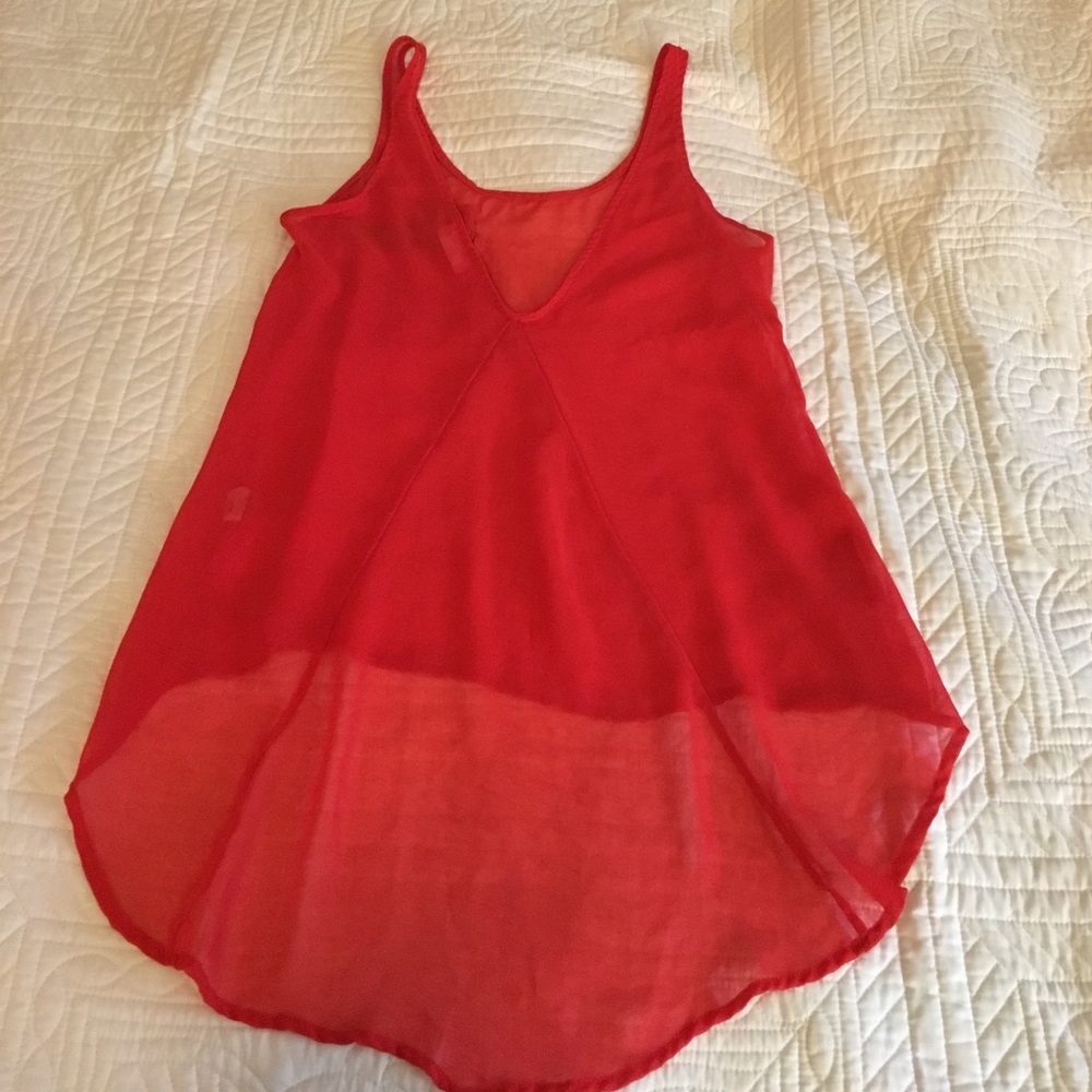 Red top - Picture 2 of 2