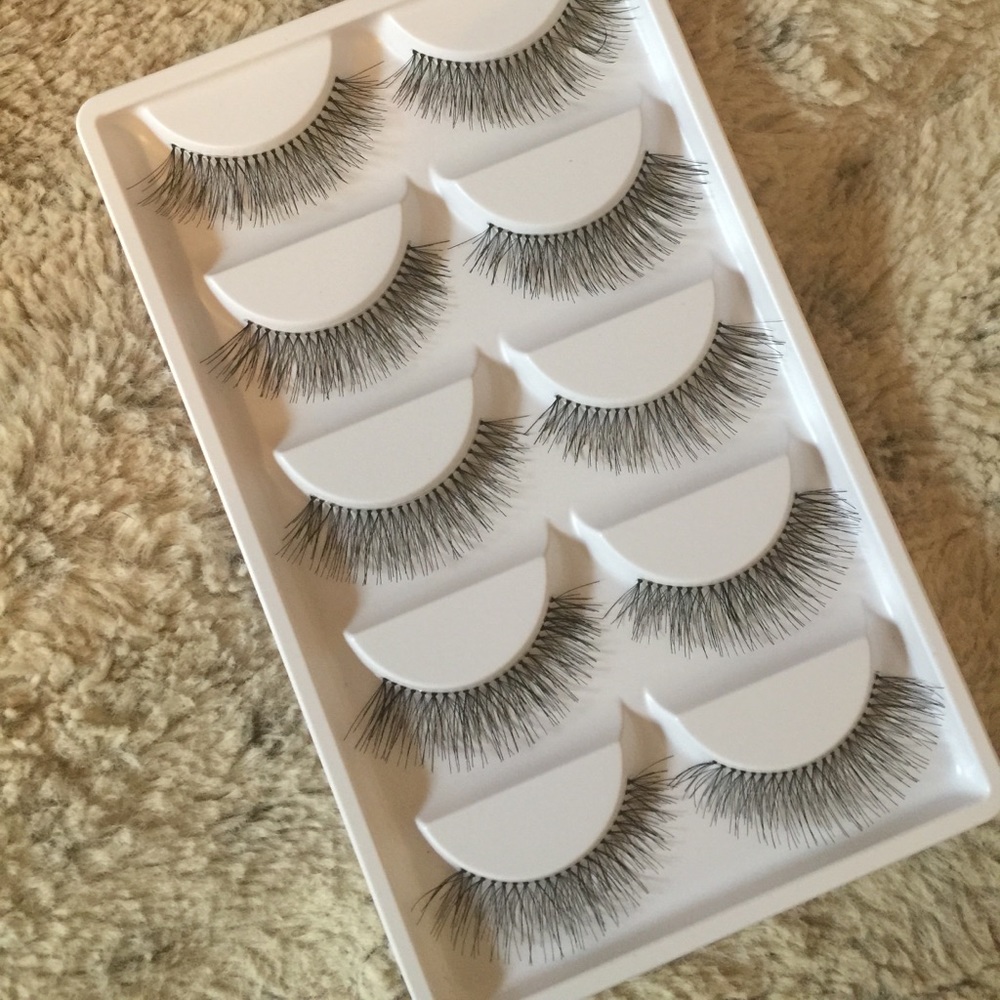 5 pair "fetherette" lashes