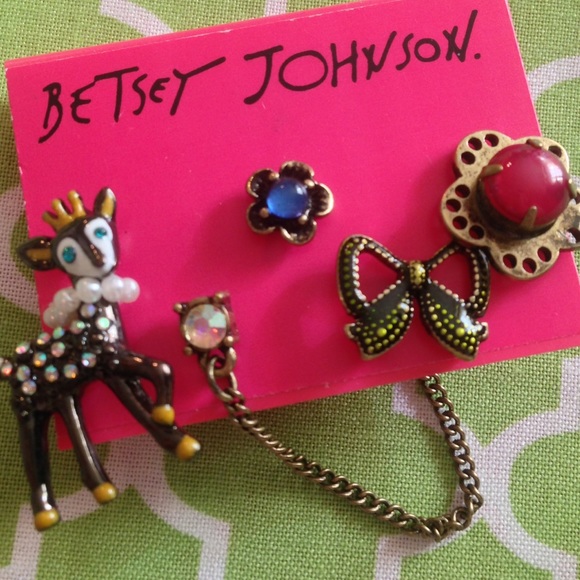 NWT Betsey Johnson Deer Mixed Stud Earring Set. - Picture 2 of 3