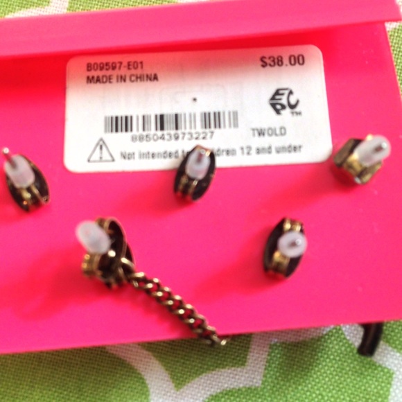 NWT Betsey Johnson Deer Mixed Stud Earring Set. - Picture 3 of 3