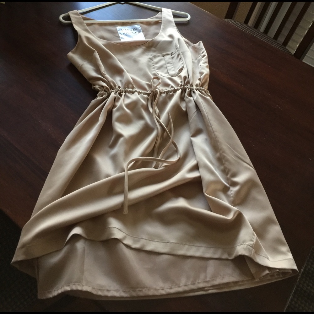 Cream UPSON DOWNES dress - Picture 5 of 5