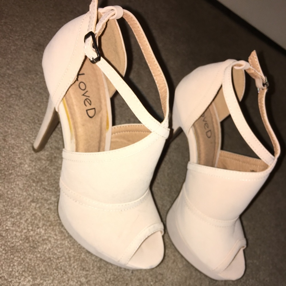 Nude heals worn once!