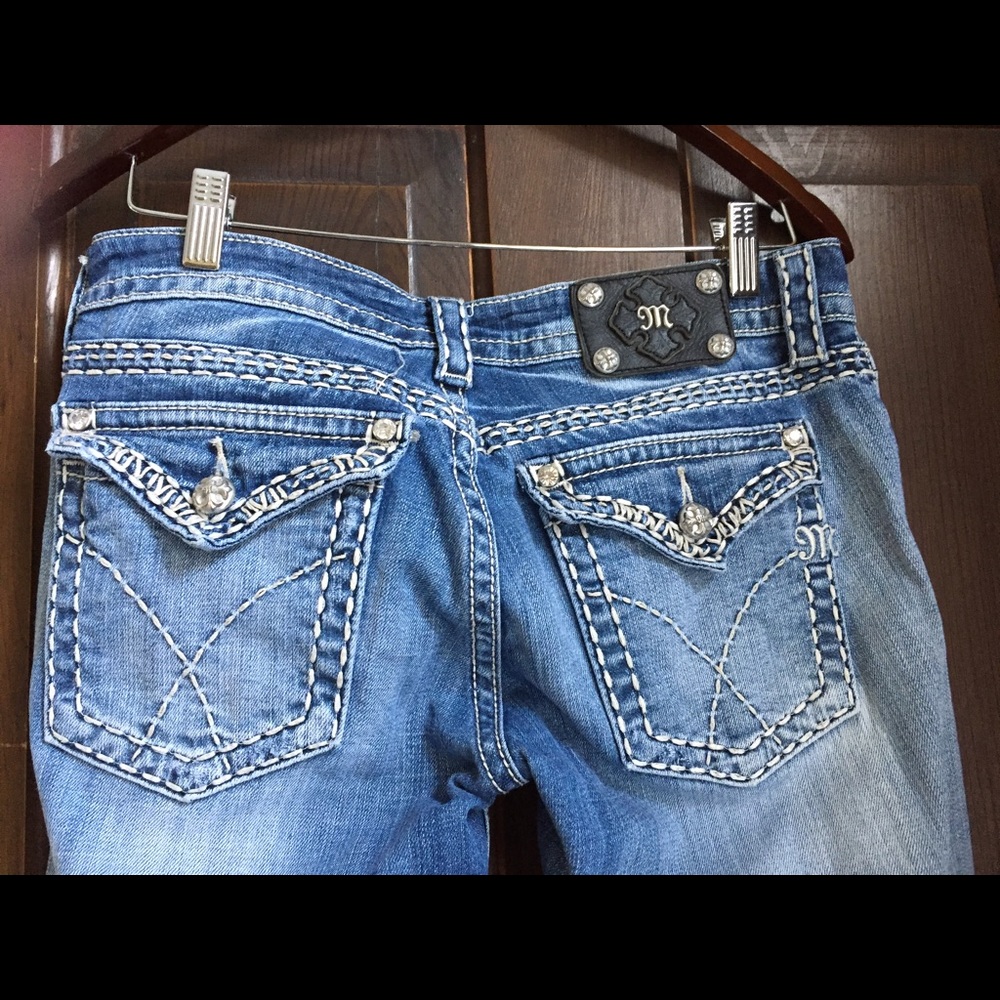 Miss Me flare jean, light wash, large stitching