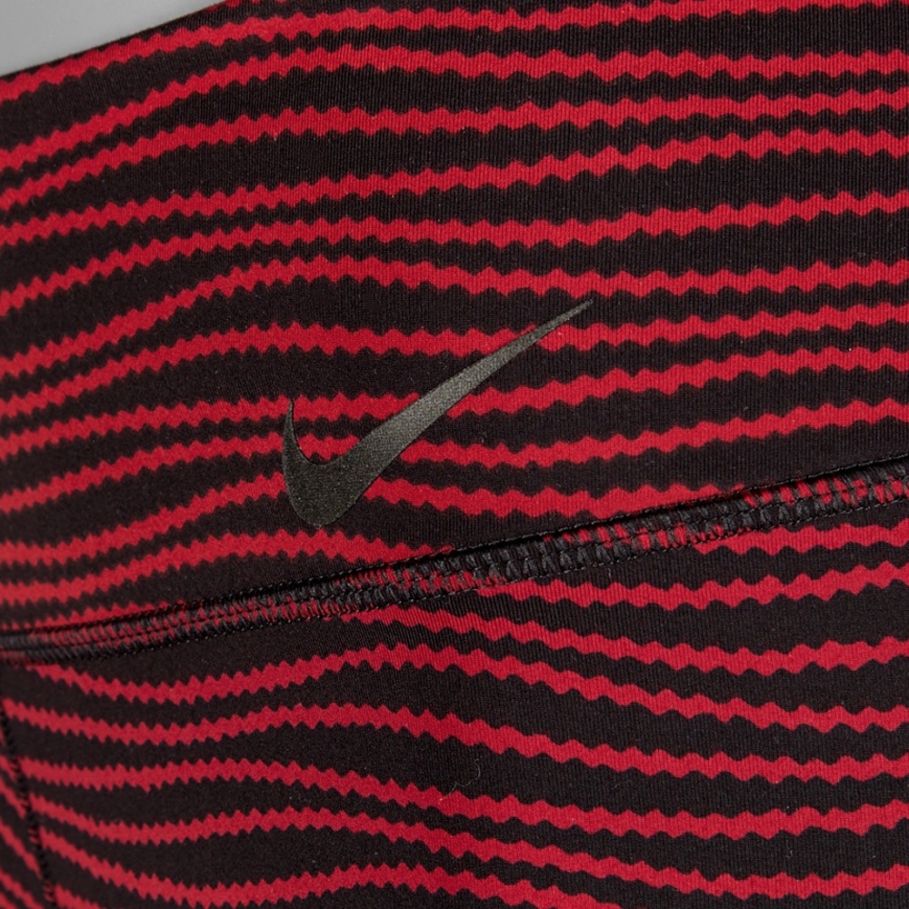New Nike Legendary Swell Engineered Printed Tight - Picture 4 of 7