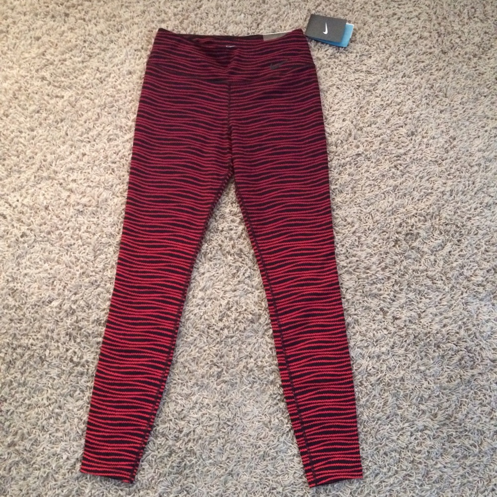New Nike Legendary Swell Engineered Printed Tight - Picture 6 of 7