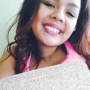 Meet your Posher, Becky