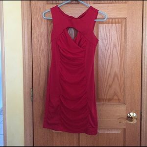 Red bodycon dress w cute cutout