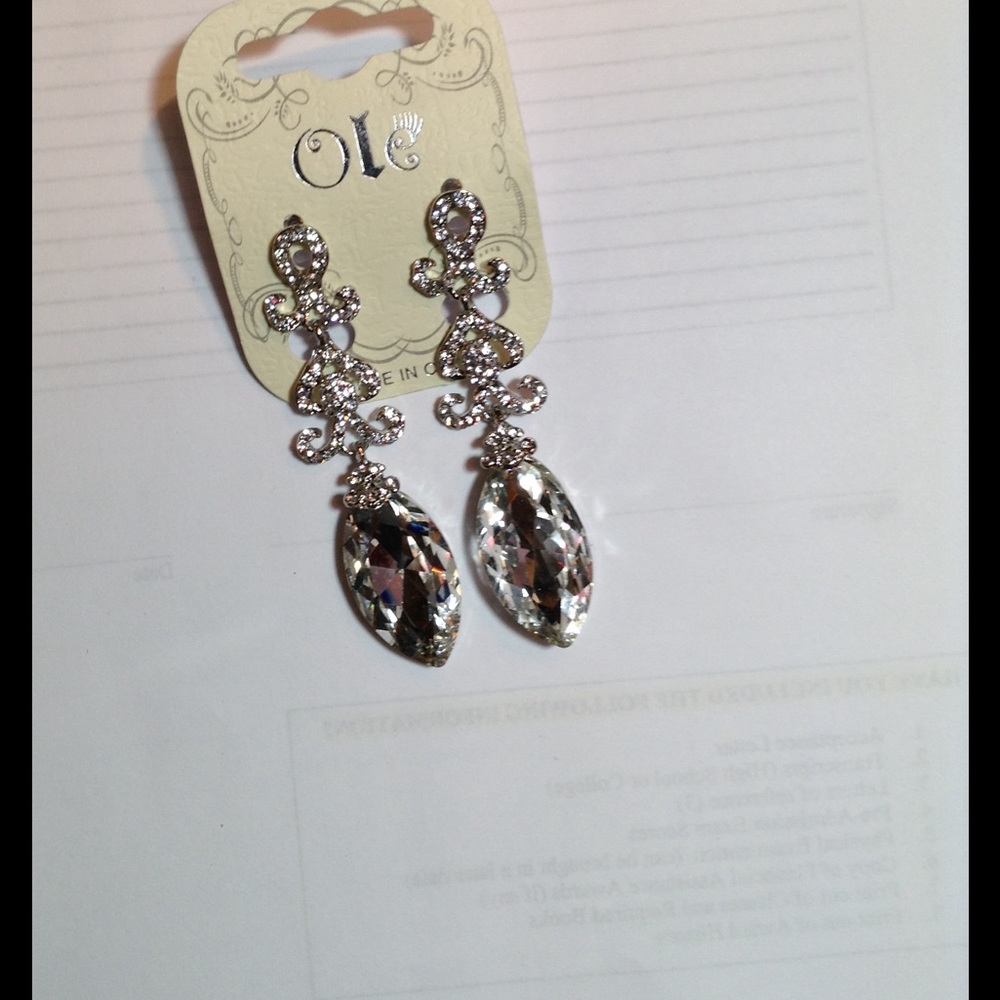Silver/rhinestone Special Occasion earrings