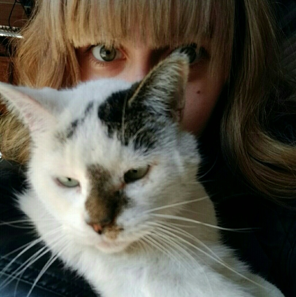 Meet your Posher, Brianne