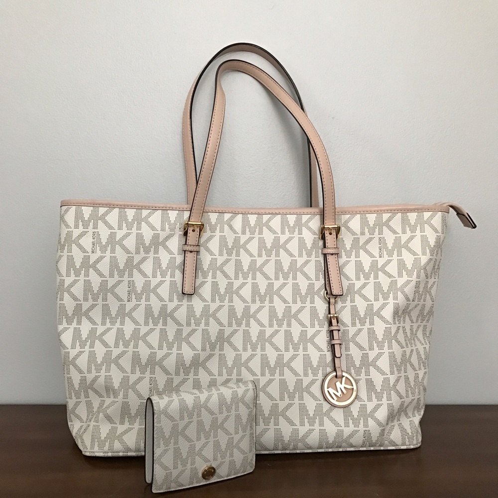 Michael Kors wallet