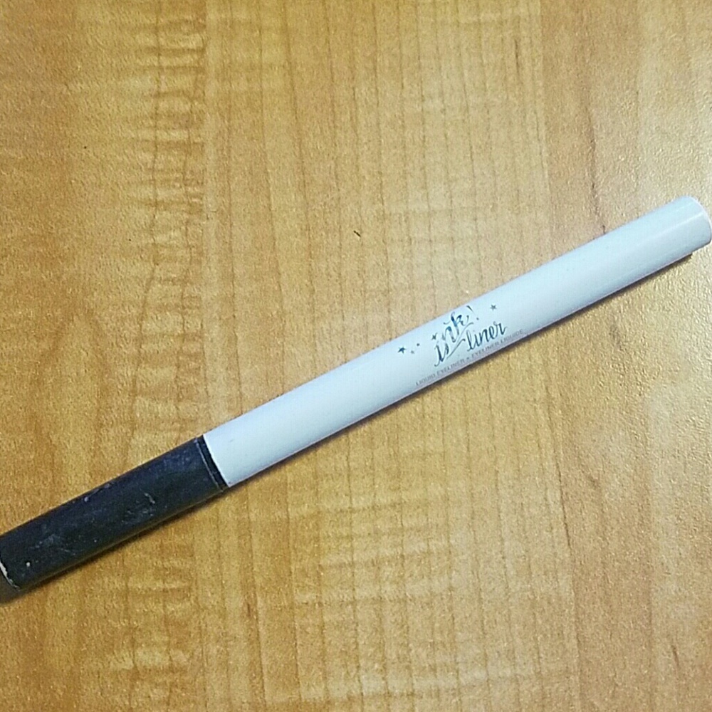 Kat von d liner in the shade neruda