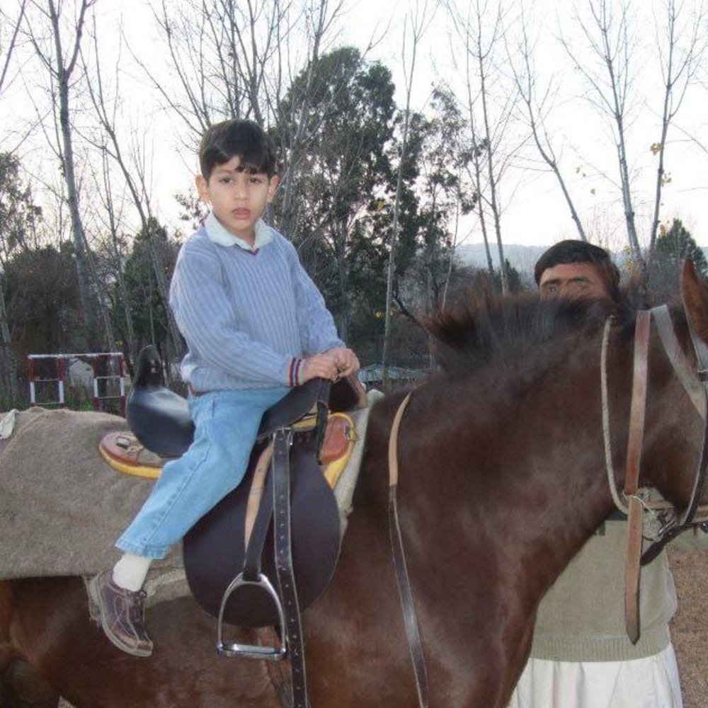 Meet your Posher, Irum