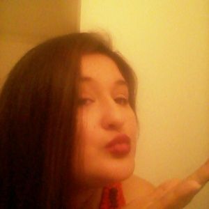 Meet your Posher, Perla