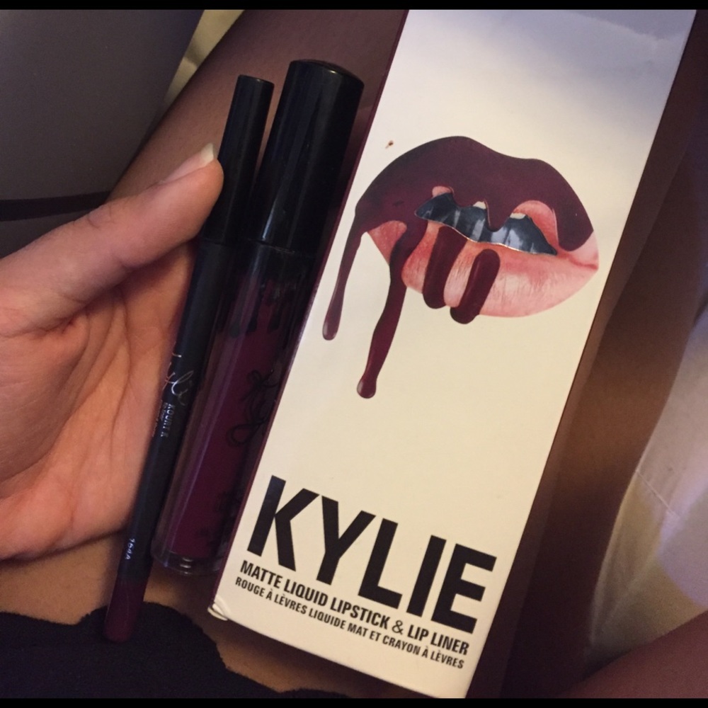 Kylie Lip Kit Kourt K