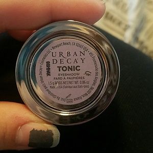 Urban decay single shadow