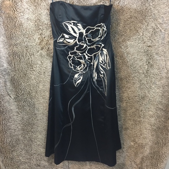 ❗️SOLD❗️🌺WHBM Dress🌺 - Picture 6 of 6