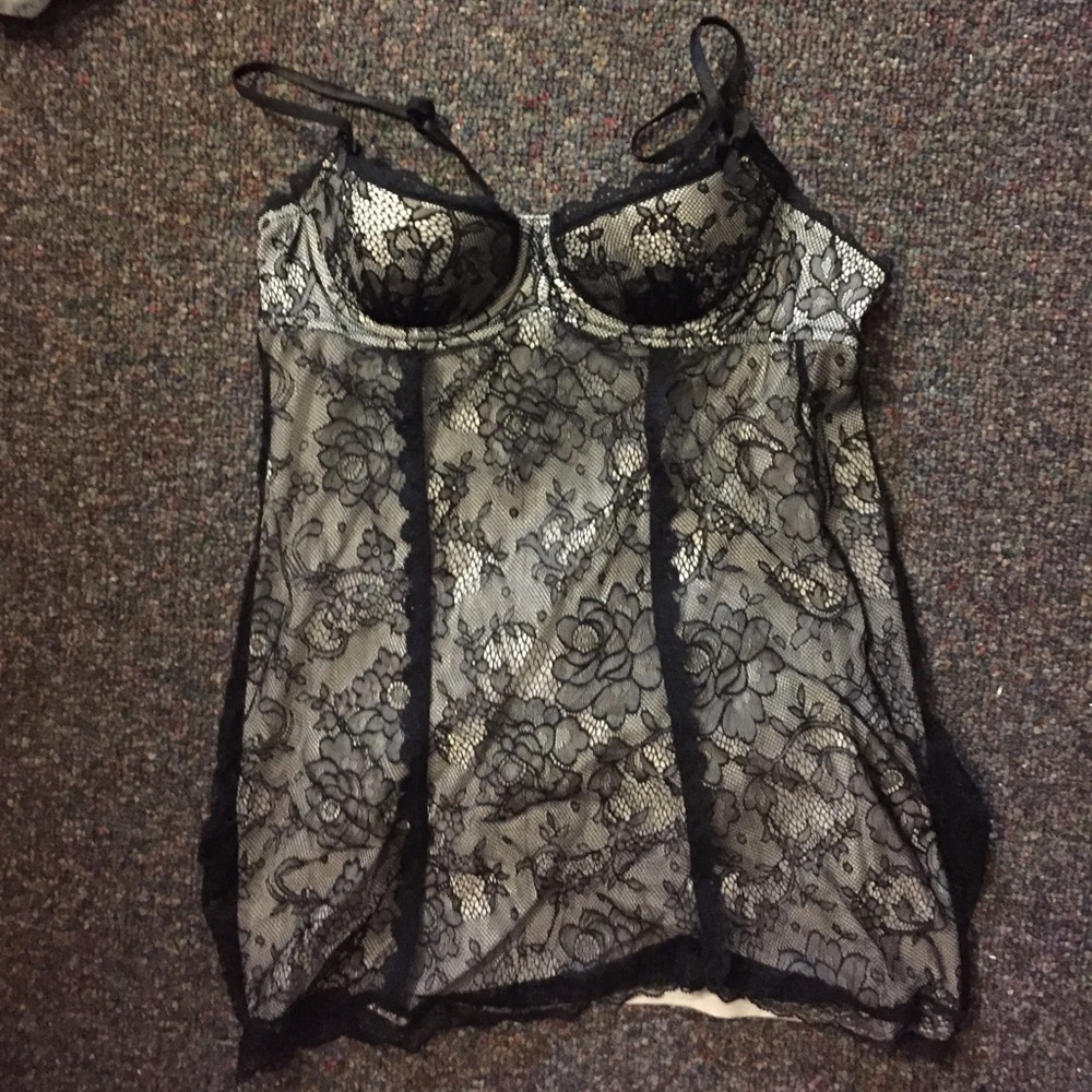 34B VS Lace Slip