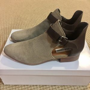NWT Steve Madden Booties 7