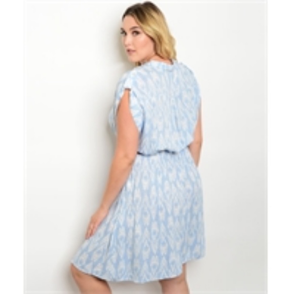 SOLD Plus size blue and white dress with belt - Picture 2 of 2