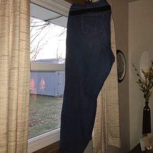 Medium wash skinny jeans