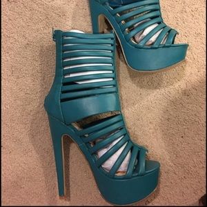 Brand new heels