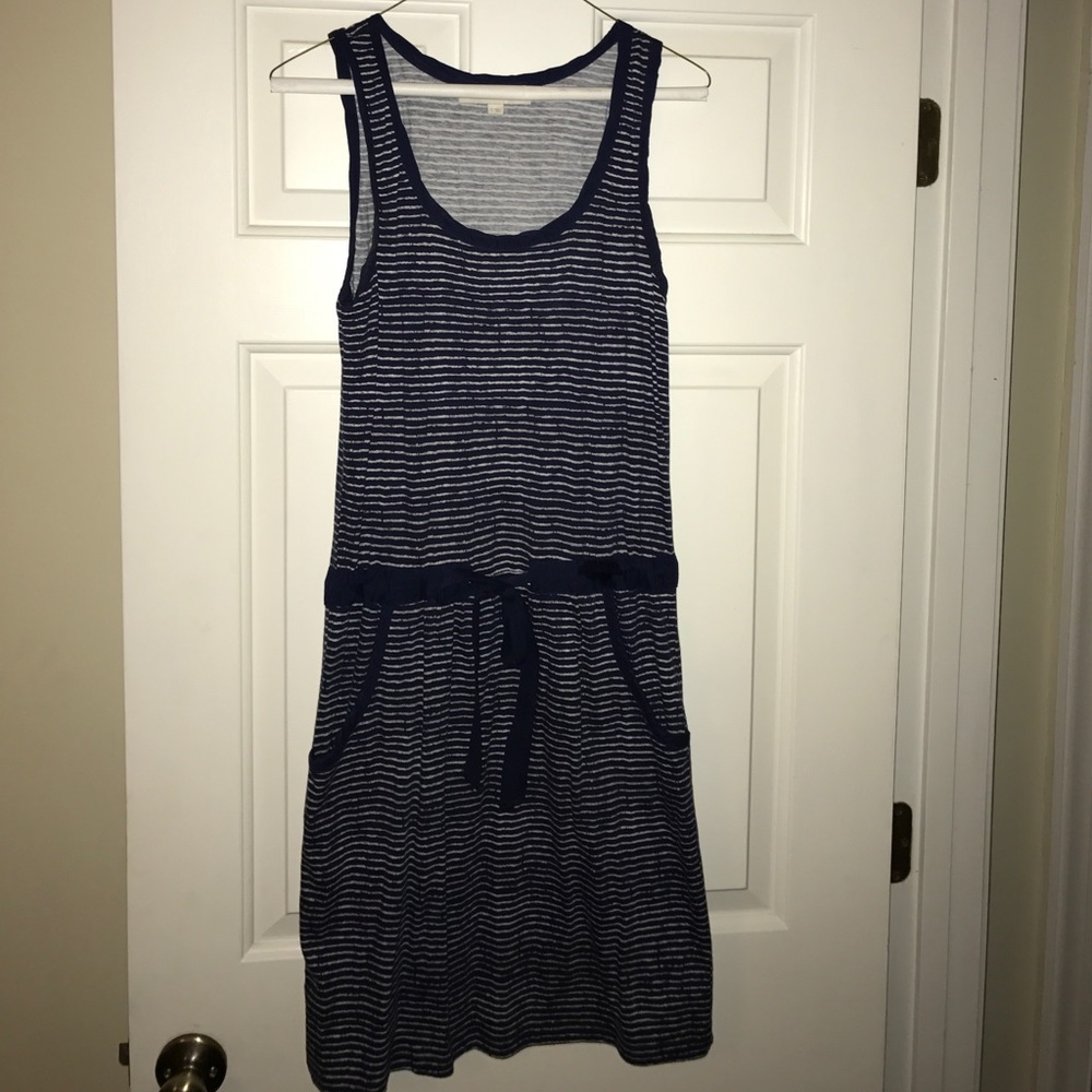 Loft sun dress size small