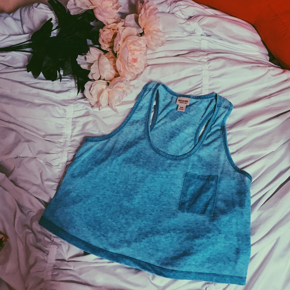Light blue tank top.