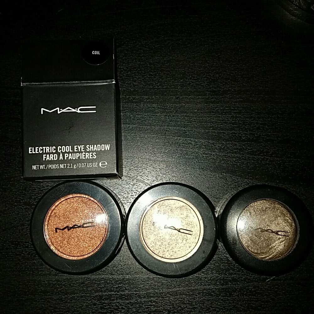 MAC eyeshadow lot