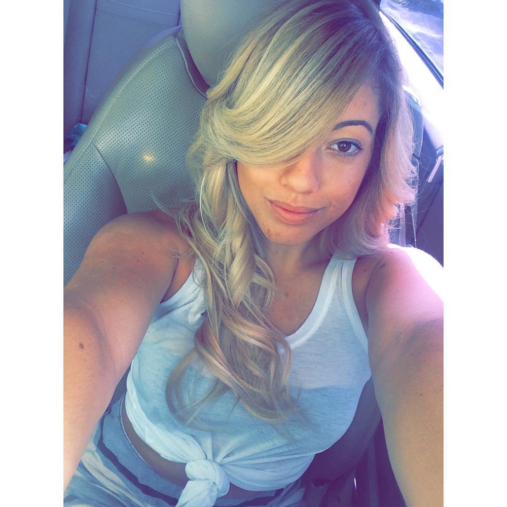 Meet your Posher, Yenesis