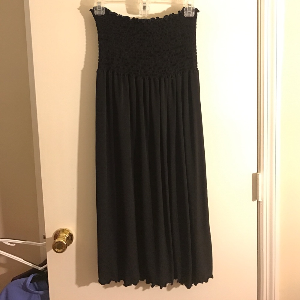 Knee length strapless dress
