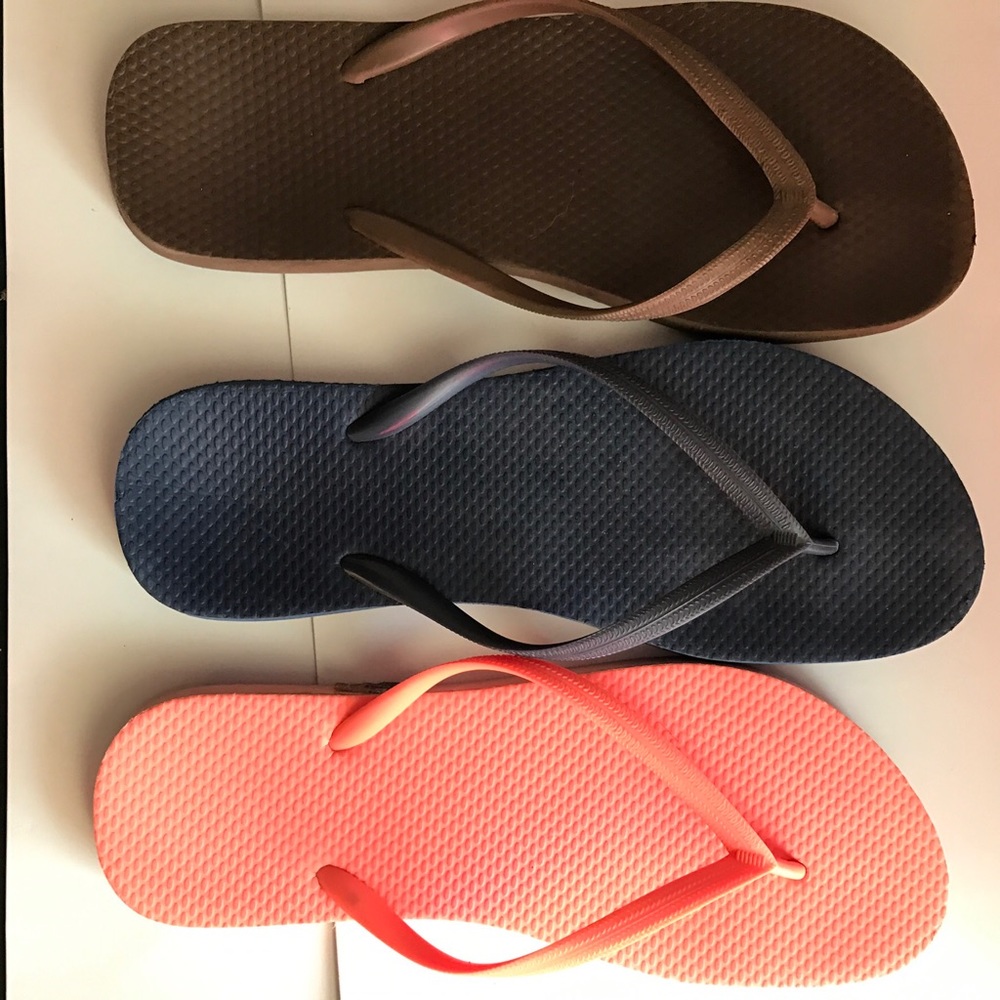 Old Navy Flip Flops RESERVED for @susaug_redwolf