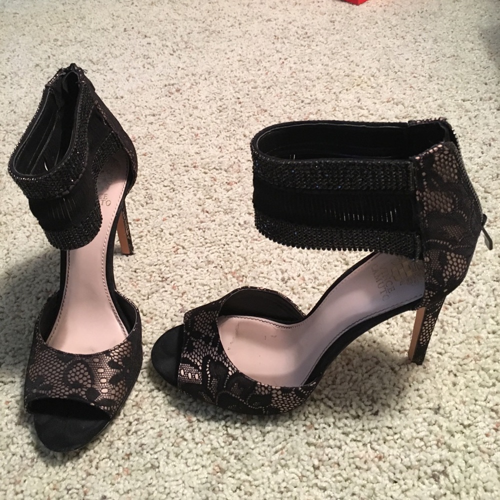 Vince Camuto pumps in size 10.  4.5 inch heel.