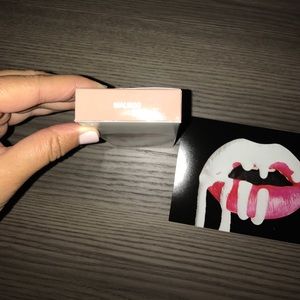 Kylie Cosmetics Makeup - Kylie Lip Kit in Maliboo Kylie Cosmetics Makeup - Kylie Lip Kit in Maliboo