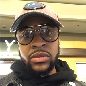 Meet your Posher, Phillip