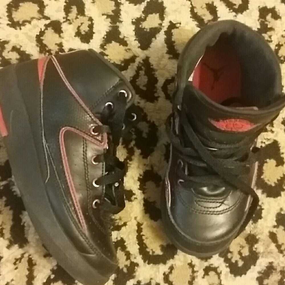 Retro 5 Jordans Size 12, Red And Black