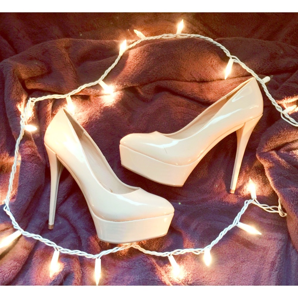 Forever21 Nude Pumps