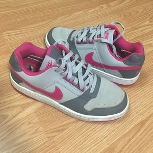 Girls Nike Low